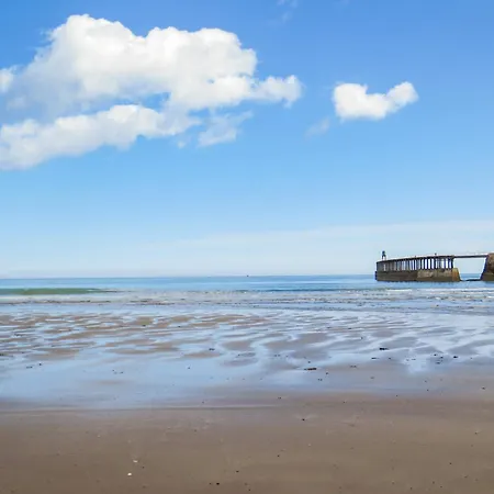Snugg * Whitby