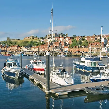 Snugg Whitby